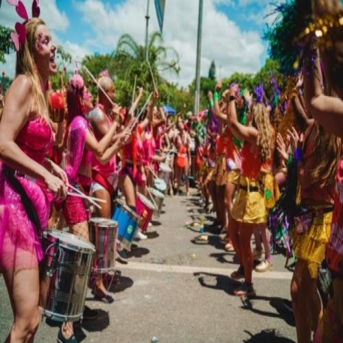 Dia 6 de fevereiro é o último de ensaio do bloco Havayanas Usadas