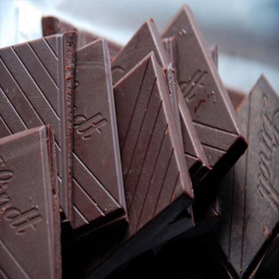 Sabia que o chocolate escuro faz bem para a saúde?