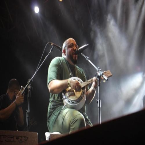 Vai dar Samba anima fãs no Mineirão com apresentações marcante de Viti