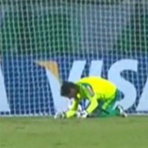 Goleiro Bruno leva frago histórico e palmeiras é eliminado