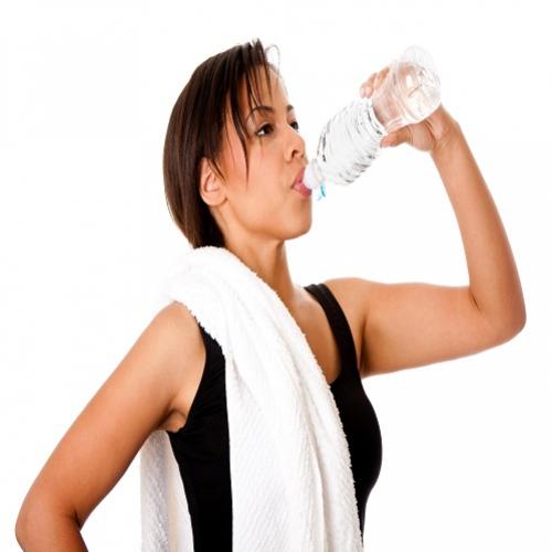Quer perder peso rápido? Beba água