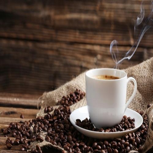 Beber 3 xícaras de café por dia pode te ajudar a viver mais
