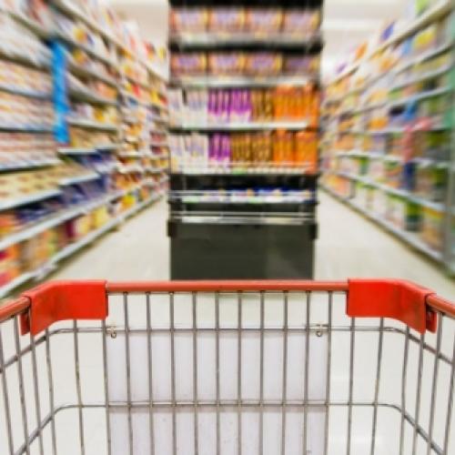 Consumo: brasileiro fez menos compras de itens básicos