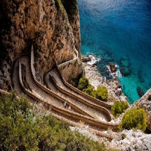 Conheça a Via Krupp, a trilha mais deslumbrantes da Ilha de Capri
