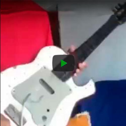 Hoje vou mostrar pra vocês como fazer uma guitarra elétrica caseira