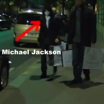 Cresce rumores que Michael Jackson esteja vivo, fã filmou o astro