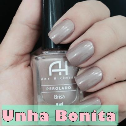 Unha bonita com esmalte nude