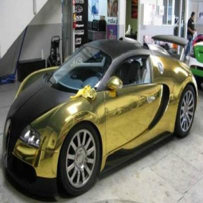 10 Luxuosos carros banhados a ouro 