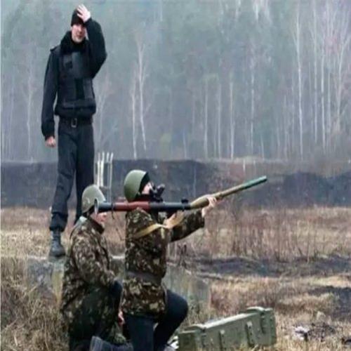 Soldados russos fazendo russices