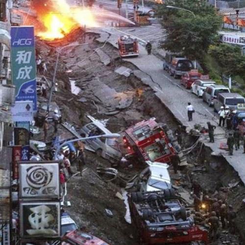 Consequências das explosões de gás enorme em Taiwan (60 fotos)