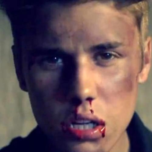 Justin Bieber se envolve em acidente de trânsito em Los Angeles.