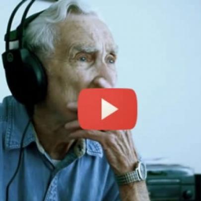 Este senhor de 96 anos escreveu uma canção para sua falecida esposa