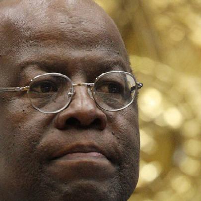 Joaquim Barbosa defende regulamentação da mídia no Brasil 