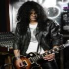 Slash: novo álbum sairá em março ou abril do próximo ano 