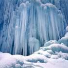 Belas cachoeiras congeladas