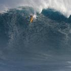Ondas gigantes: veja as maiores ondas surfadas em 2010/2011