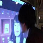 Japoneses desenvolvem pôster interativo que adora ser beijado 