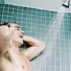 10 Coisas que os homens fazem no banho