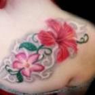 Lindas tatuagens femininas de flores