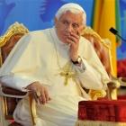 Papa afasta outro bispo irlandês envolvido em caso de pedofilia