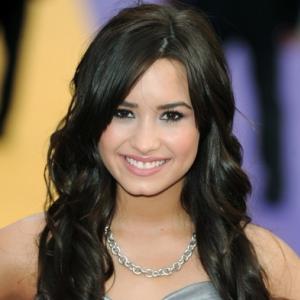Demi Lovato ama seus fãs e disponibiliza de graça seu CD online