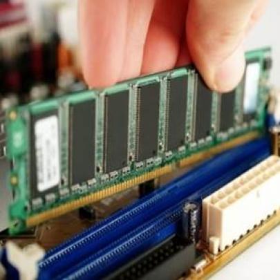 Memória RAM de modelos e marcas diferentes estragam o PC?