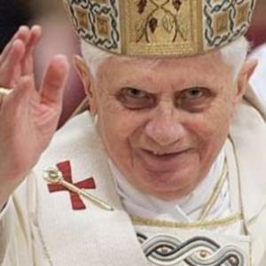 Papa Bento 16 renunciou