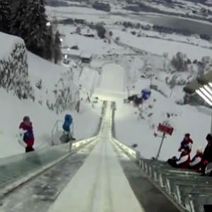 Como é saltar da maior rampa de esqui do mundo