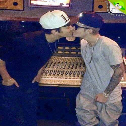 O beijo gay de Justin Bieber