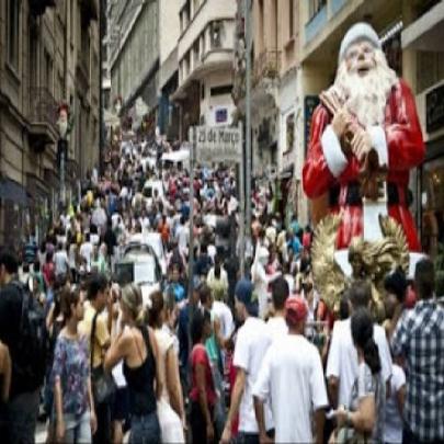 Para Frei Betto, espírito do Natal foi tomado por 'ânsia consumista'