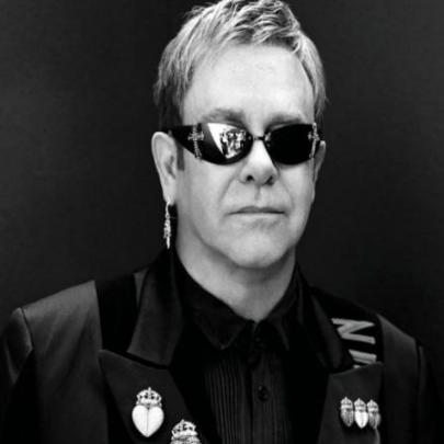 Elton John confirma quatro shows no Brasil em fevereiro