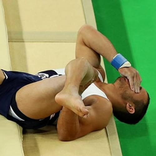 Ginasta francês fratura a perna nas Olimpíadas 2016