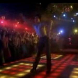 John Travolta bailando ao som DE HARLEM SHAKE