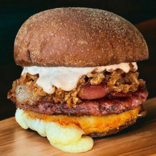 Maneco Burger celebra Dia Mundial do Hambúrguer trazendo surpresa