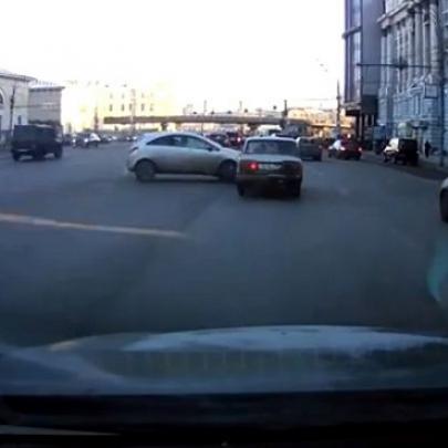 Técnica Russa para estacionar um carro