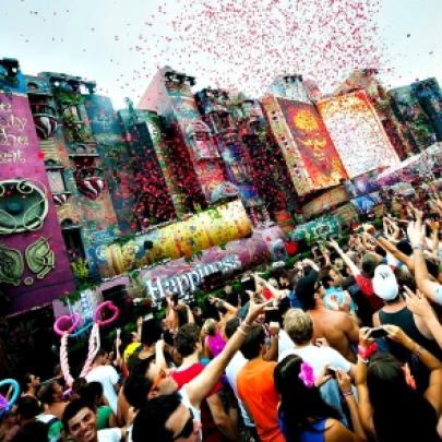Conheça o maior festival de música eletrônica do mundo, Tomorrowland