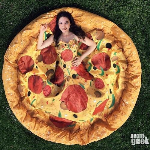 Este vestido de pizza vai te fazer a mulher mais gostosa do mundo