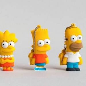 Pen Drives Geeks: Psy, Os Vingadores, Jason, Os Simpsons e muito mais…