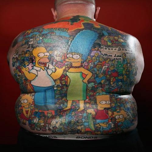 Fã mais dedicado de Os Simpsonsjá tem mais de 200 tatuagens