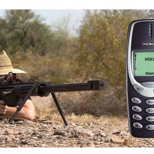 Veja só o que acontece quando se atira de Rifler em um Nokia 3310