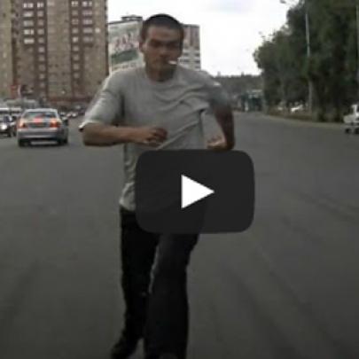 Vejam porque os russos usam câmeras nos carros?