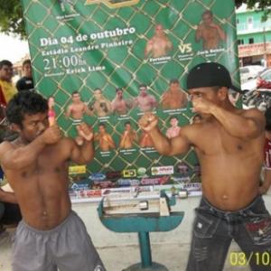 Luta de MMA entre anões ganha destaque em evento paraense