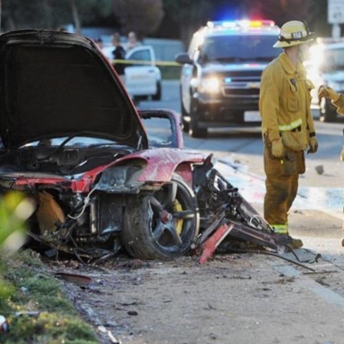 Porsche é inocentada de acidente que matou Paul Walker