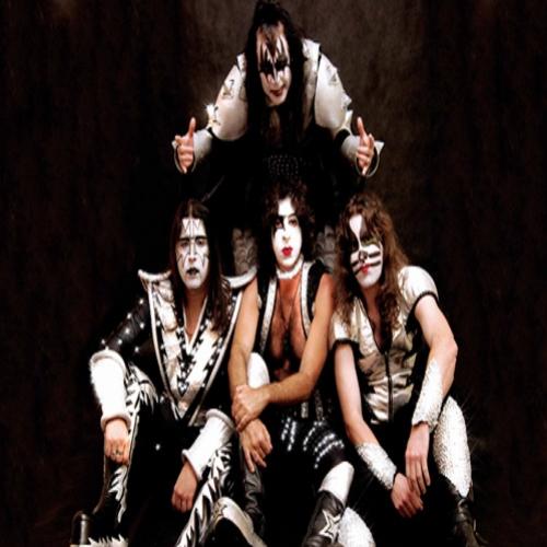 Kiss Cover fala sobre viver imitando Paul Stanley e Genne Simmons