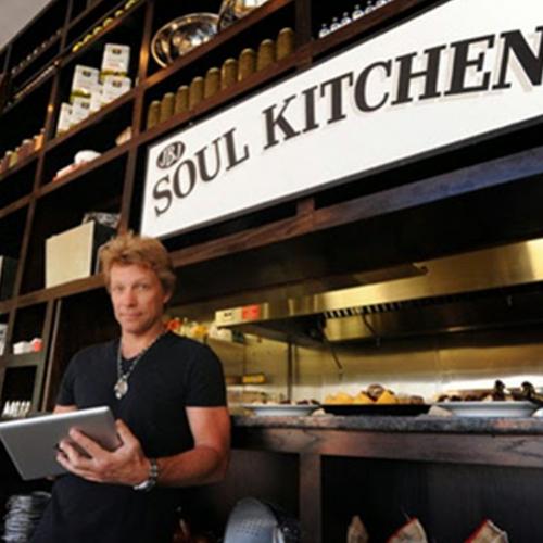 Jon Bon Jovi Abre Restaurante Solidário Onde Cada Um Só Paga Como Pode