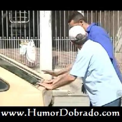  Vídeo Hilariante - O carro Explosivo
