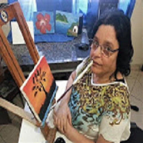 Pintora com a boca ''Débora Ferreira'' encanta na Exposição Virtual