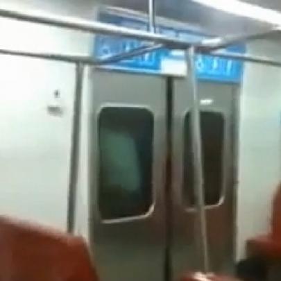 Correria e loucura no metrô