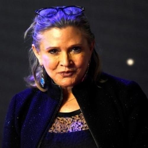 Atriz que fez a princesa Leia de Star Wars sofre ataque cardíaco