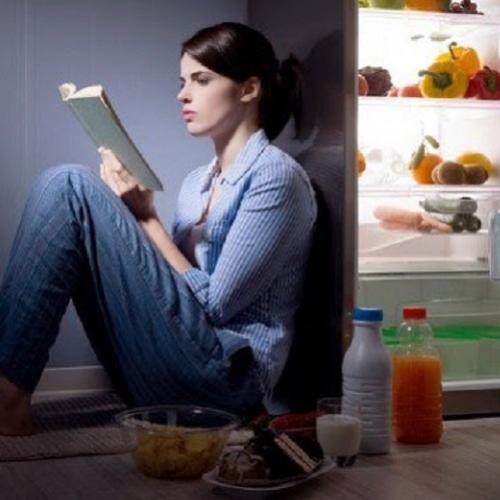 Top 5 dicas de perda de peso para quem come de noite